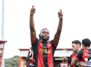 开云官网-包含曼联整体实力稳步提升，多名新星崭露头角的词条