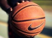 开云体育APP下载-北欧风暴席卷华沙，瑞典队战术完胜波兰，奥恰洛夫逆境闪耀成关键先生