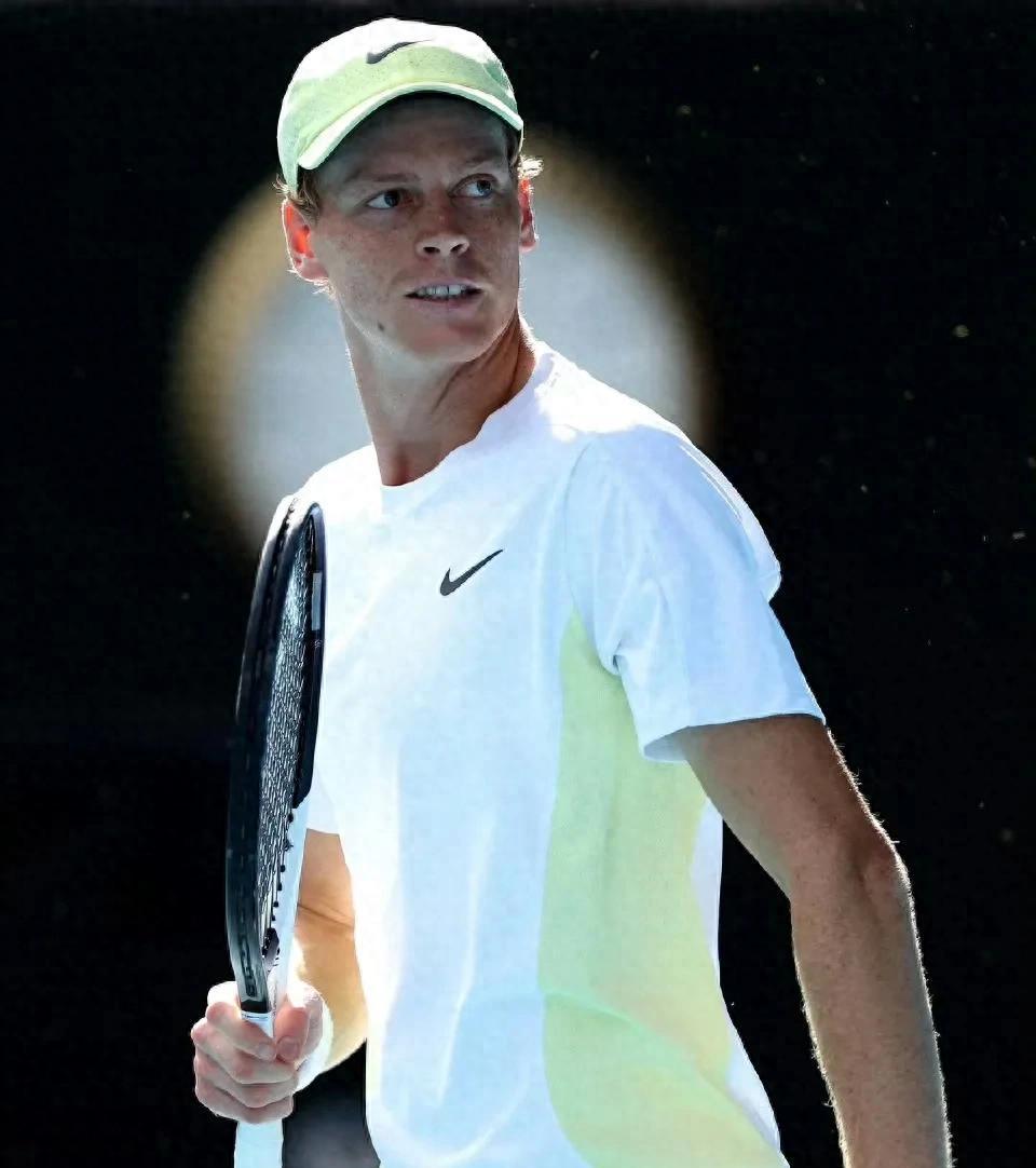 澳大利亚网球队血洗欧洲网球队，兹维列夫高光表现的简单介绍