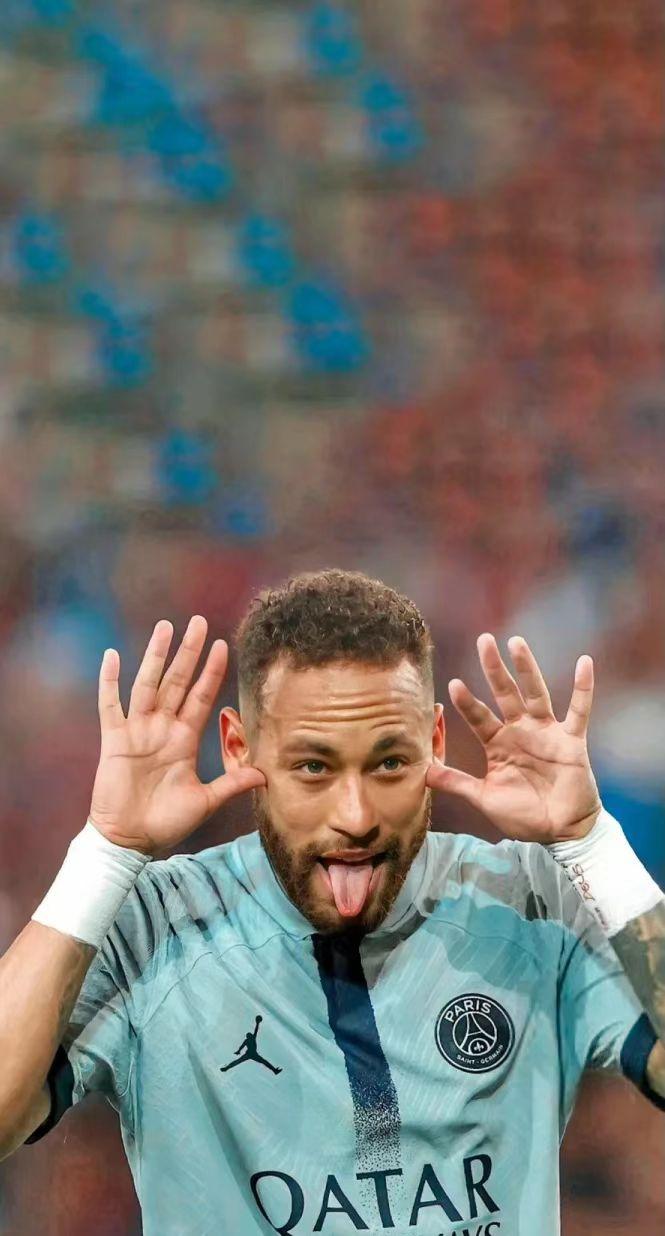 里昂鏖战多特蒙德，内马尔惊艳世界的简单介绍