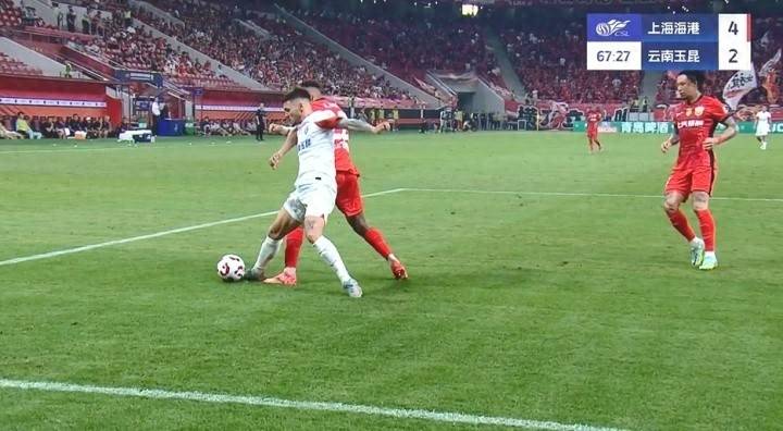 欧国联比赛难分胜负助理裁判争议判罚的简单介绍