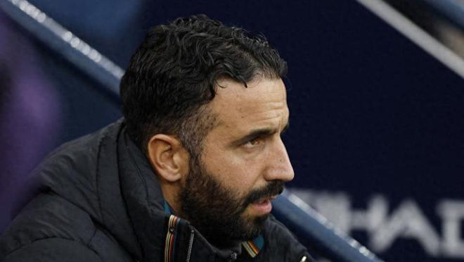 曼联客场惨败,主帅面临巨大压力的简单介绍 曼联客场惨败,主帅面临巨大压力的简单介绍