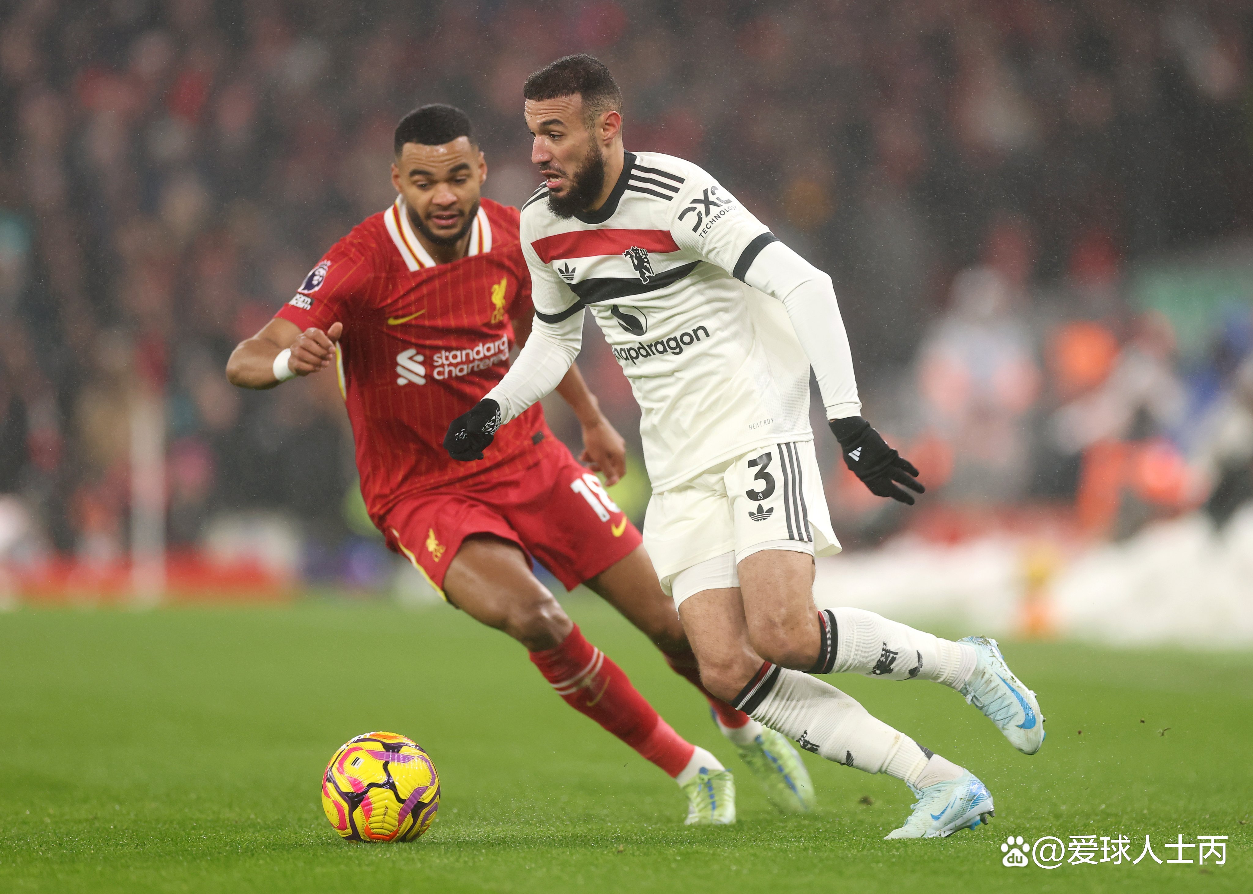 车轮战火花四溅，利物浦击败巴萨晋级的简单介绍