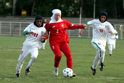 伊朗足球俱乐部在国际比赛中展现出色状态