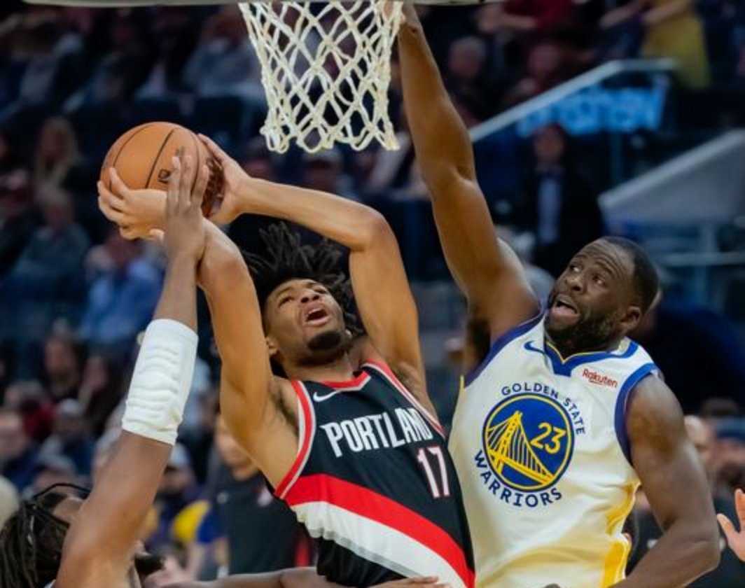 关于火箭防守稳固，战胜爵士保持领先的信息