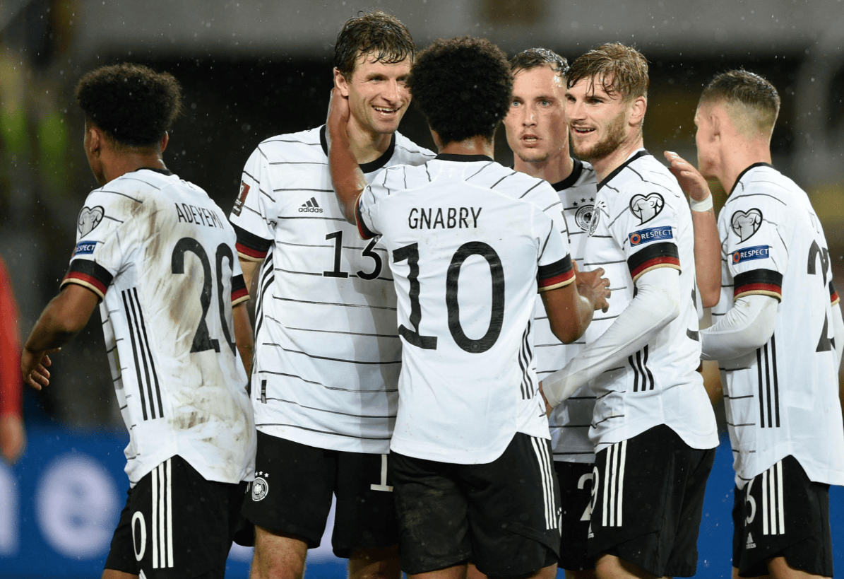 欧国联赛双方球队士气高昂全力以赴 欧国联赛双方球队士气高昂全力以赴