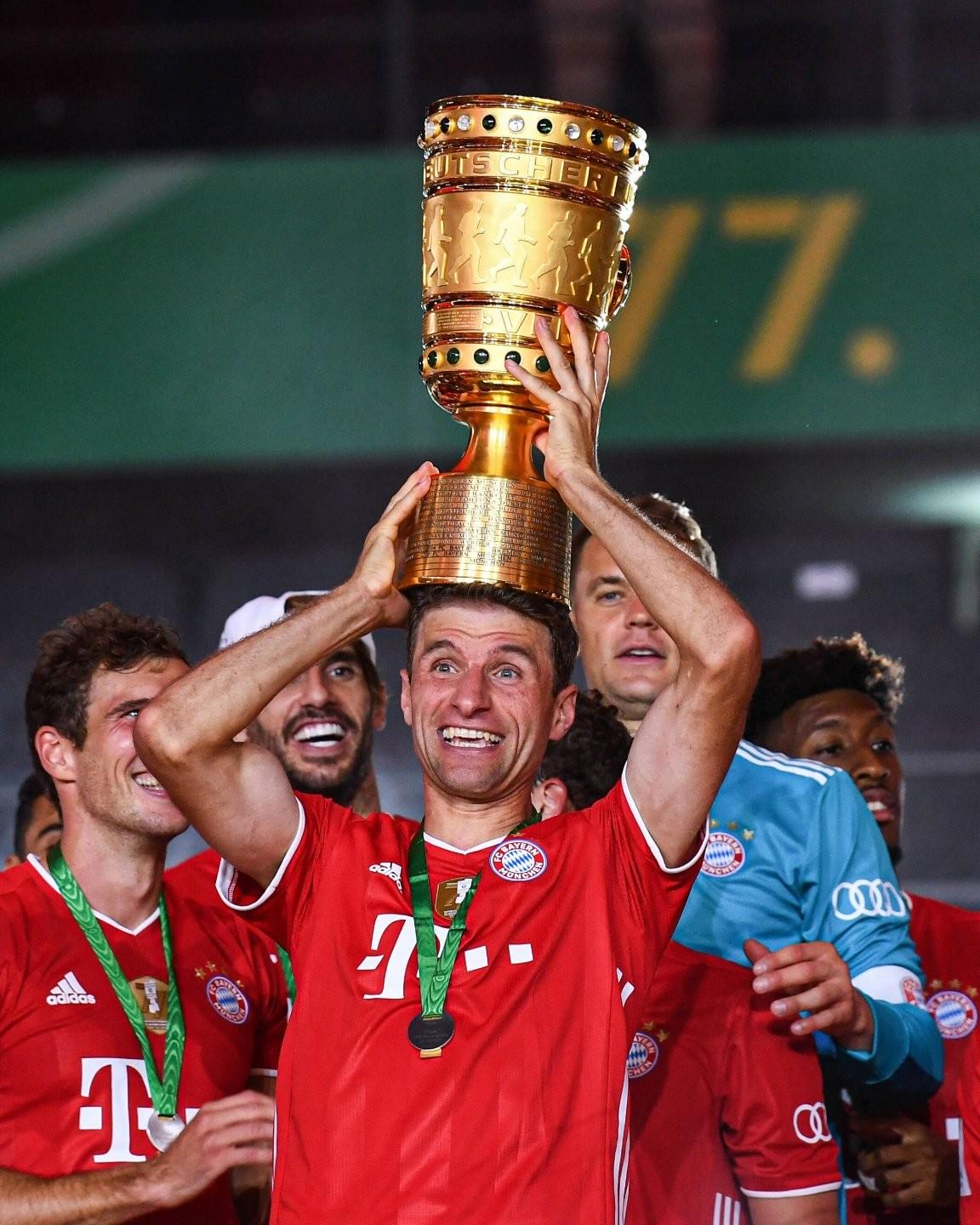 关于穆勒帽子戏法拜仁晋级下一轮的信息