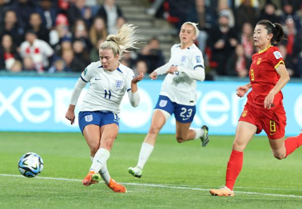 英格兰女足遭遇惨败