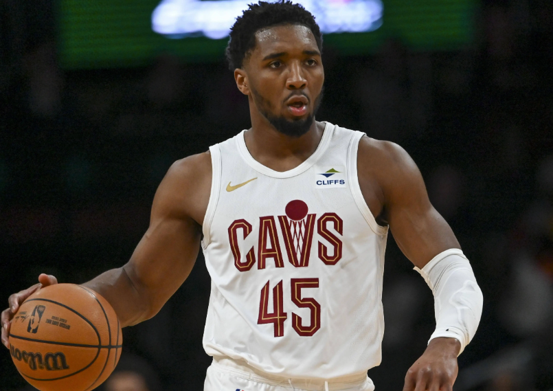 魔术翻盘骑士，米切尔刷新纪录