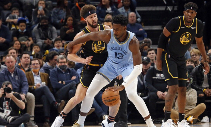 四川队力克太阳，莫兰特带队取胜