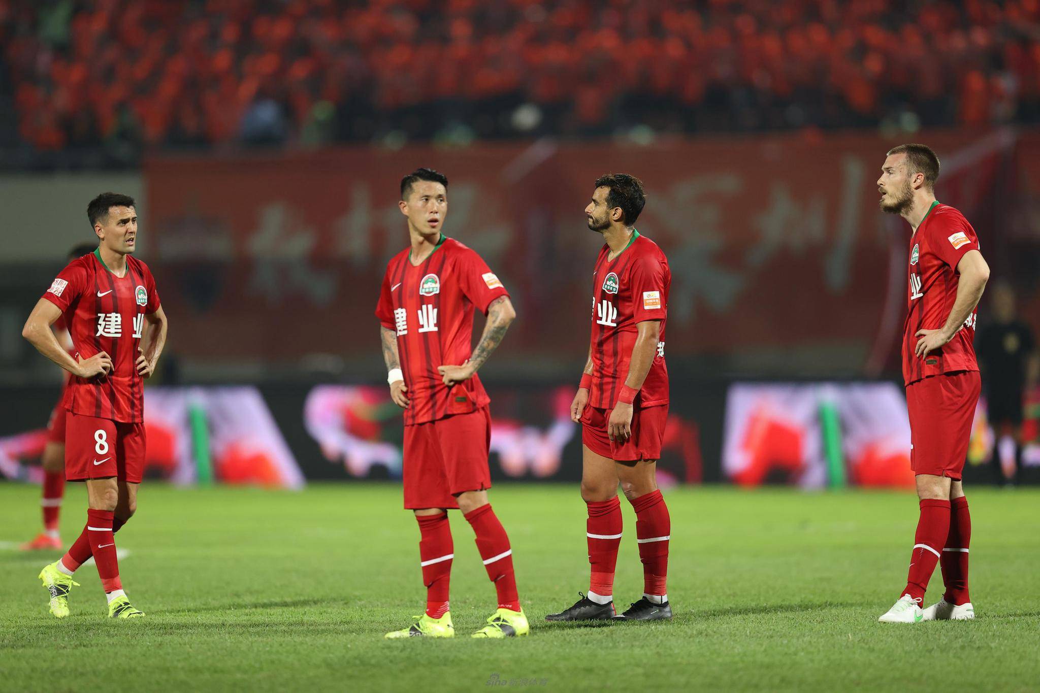 关于奥地利队鏖战中国队，奥恰洛夫点燃赛场的信息