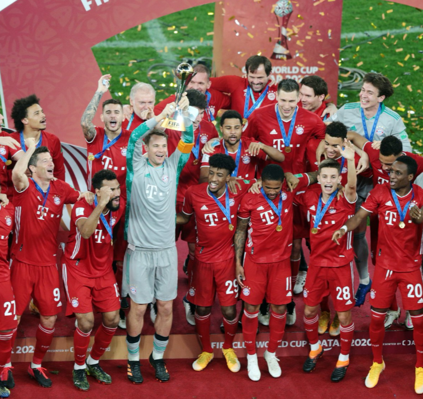 拜仁碾压AC米兰，莱万刷新纪录