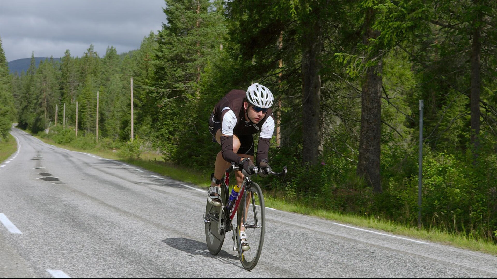 东契奇数据全面爆炸！广东队对阵广厦队，一场跨越篮球次元的对话
